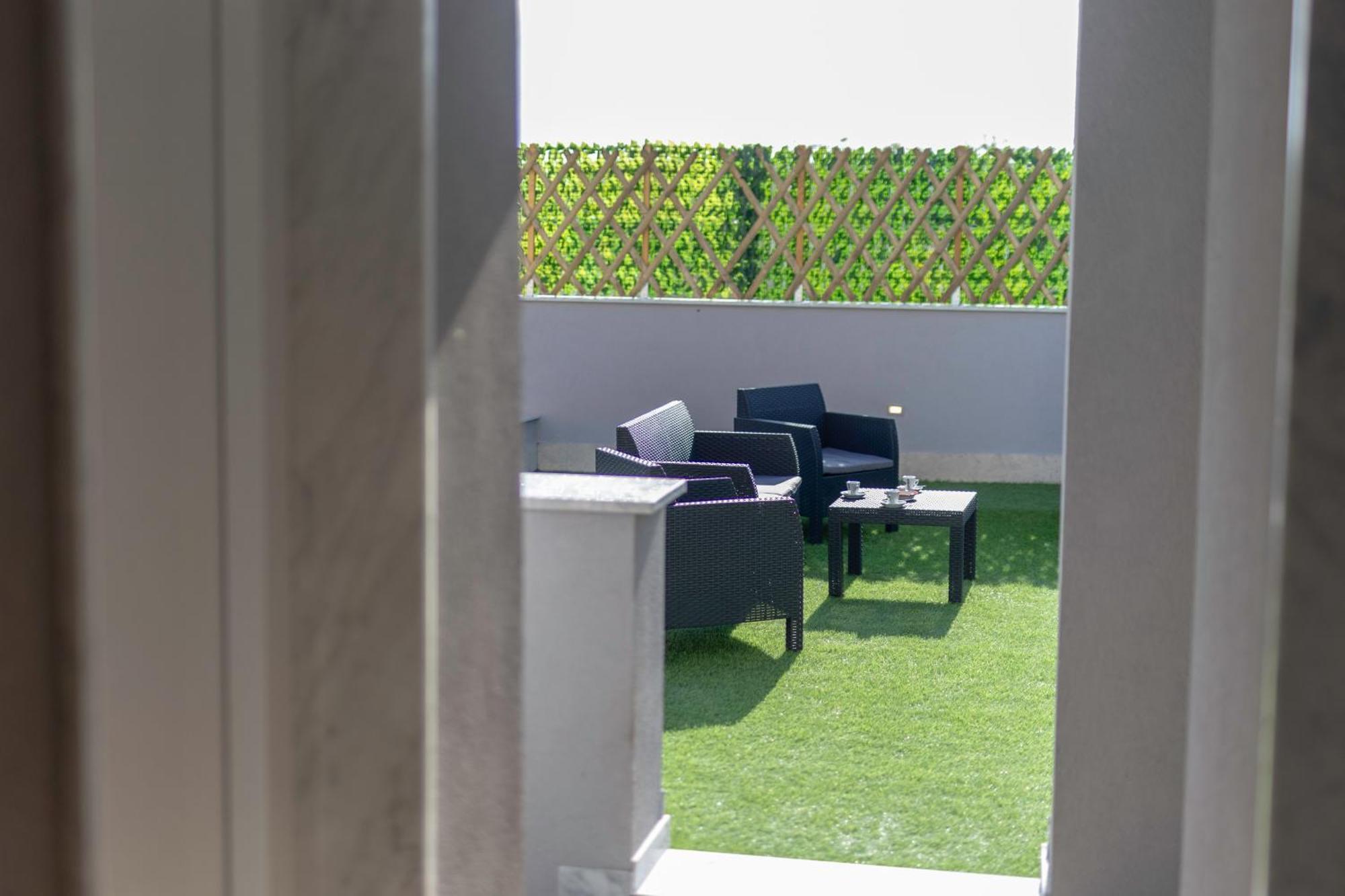 Elysium 2 Hotel Mazara del Vallo Bagian luar foto